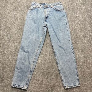 VTG Levis Jeans Womens 8 Pet M (28x28) Blue 550 Relaxed Fit Tapered USA Made 90s